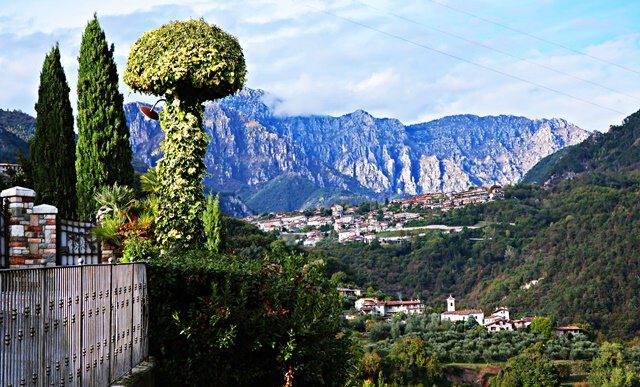 Blick über die Hochebene von Tremosine