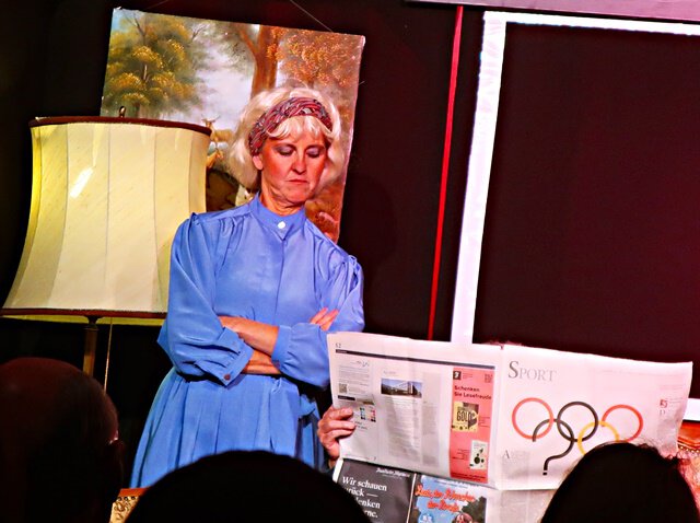 Piotr liest gerne Zeitung