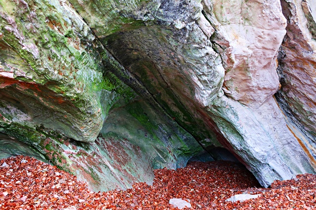 Kräuter-August-Höhle