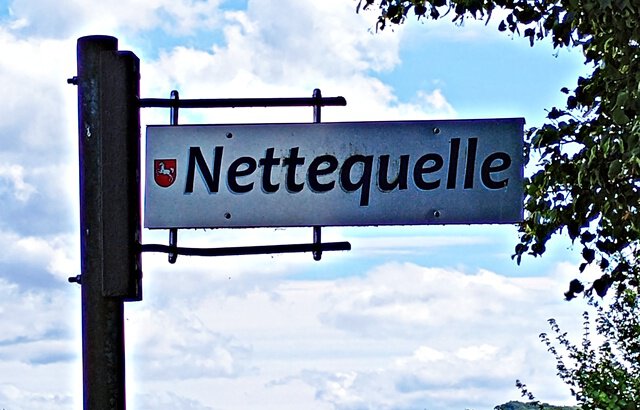 Die erste Stempelstation: Die Nettequelle
