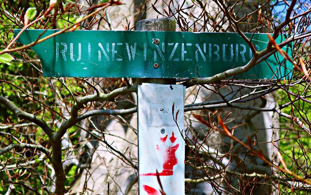 Steil geht es hinauf zur Ruine