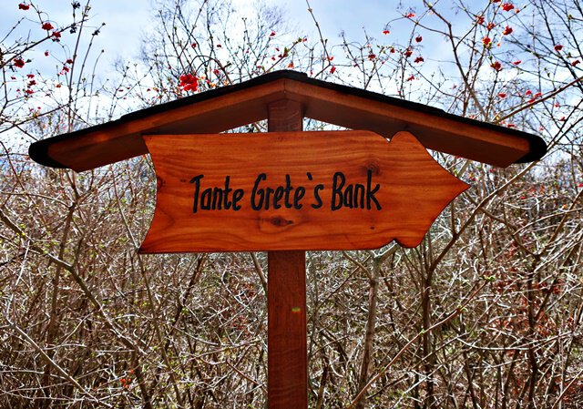 Tante Grete's Bank