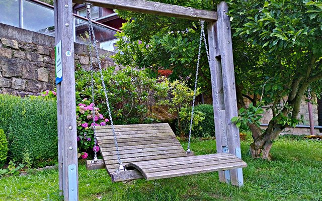 Schaukel am Café Goldberg