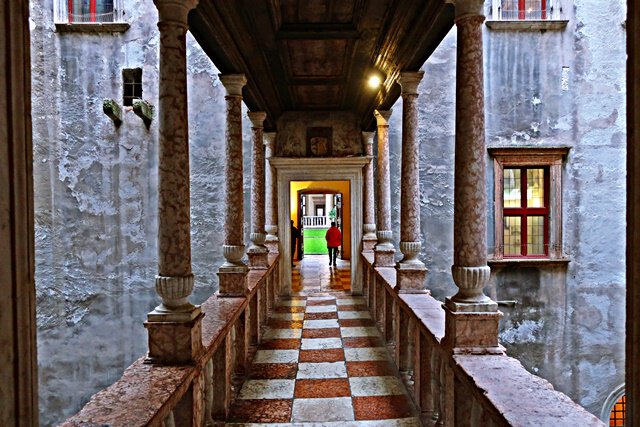 Durchgang im Castello del Buonconsiglio