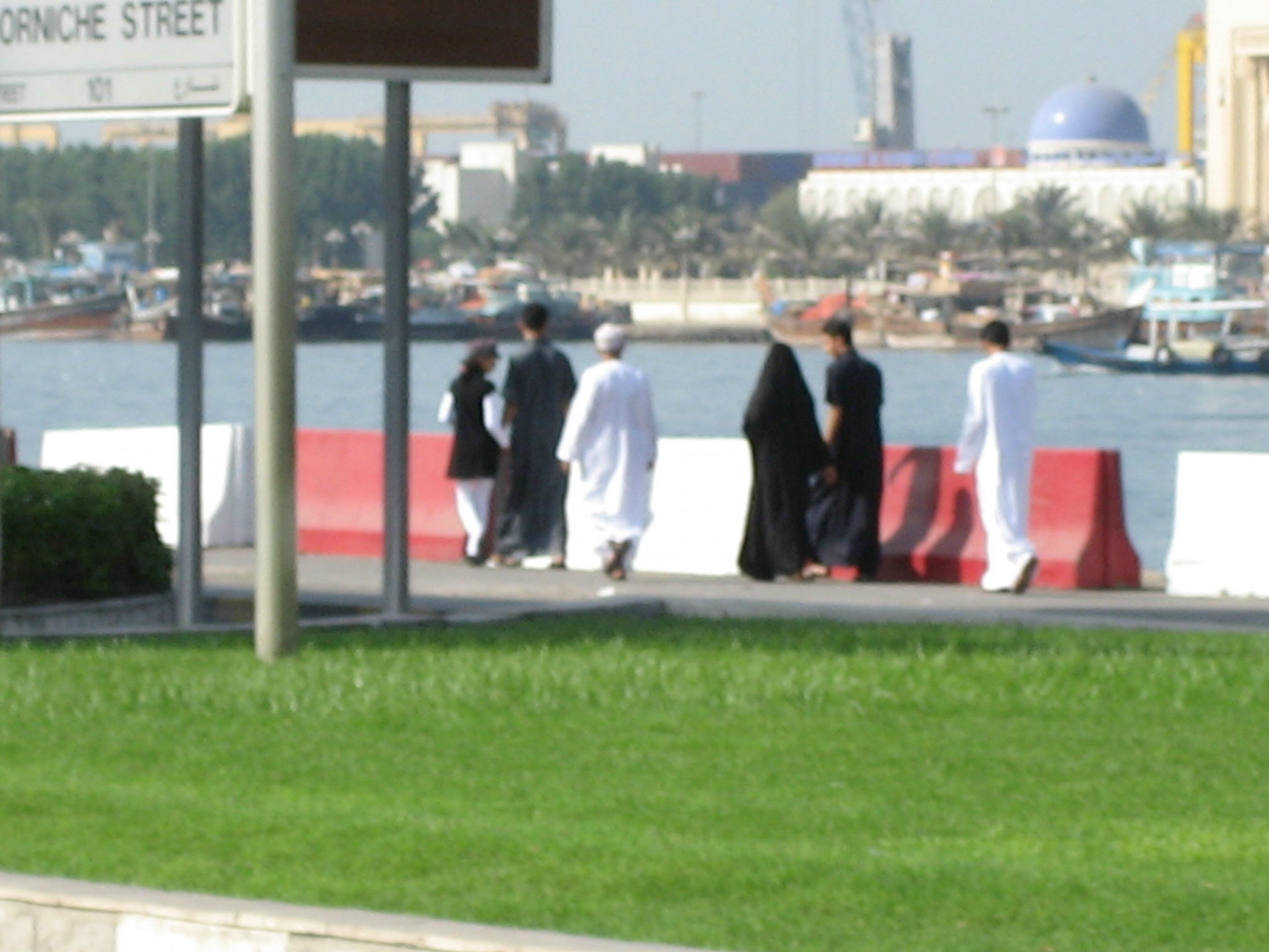 Sharjah: Freitagsspaziergang am Golf