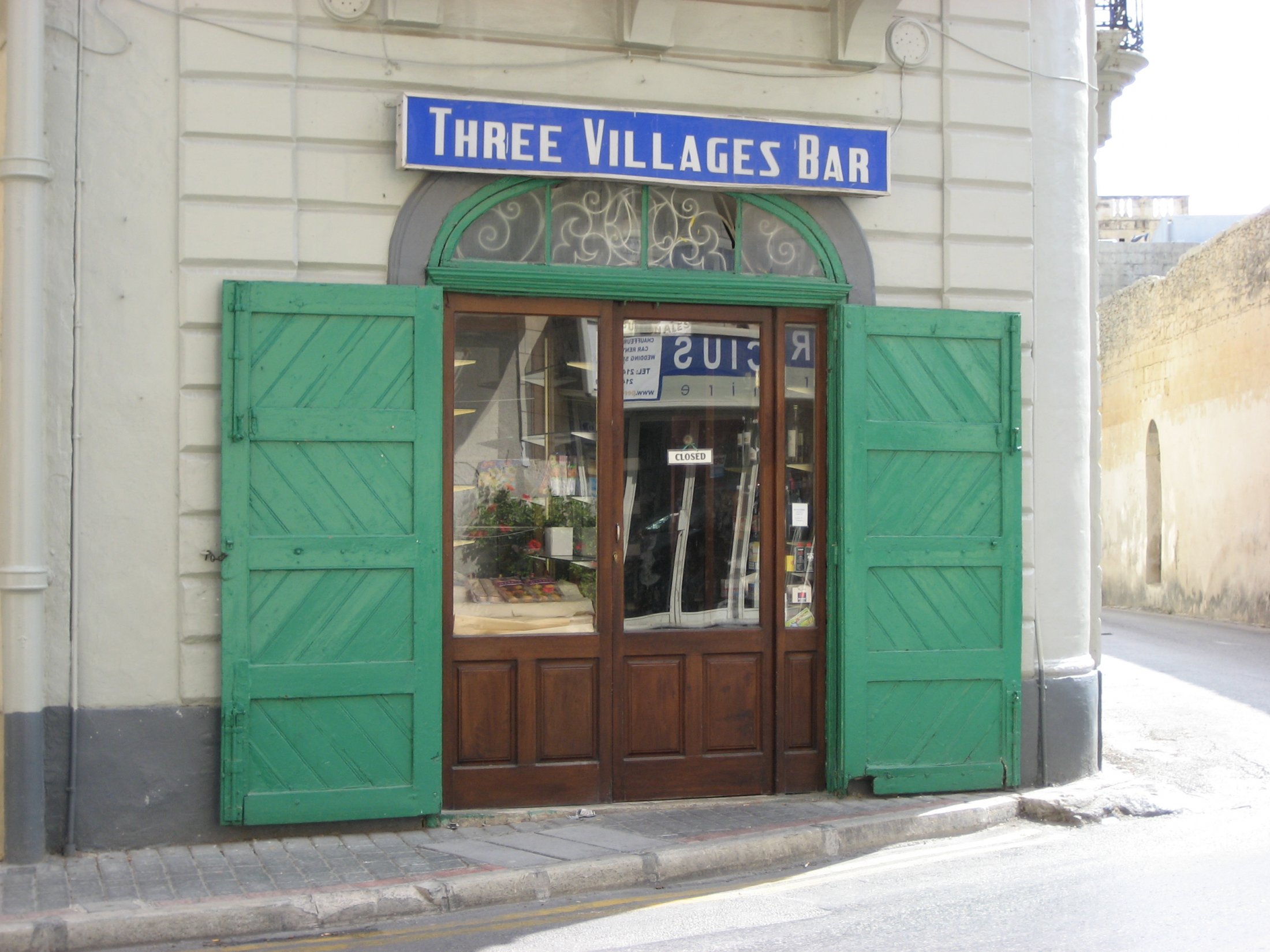 Three_Villages_bar.jpg