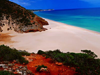 Algarve: fantastic beaches and rock formations
