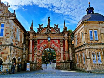 Von Schilderwald bis Knödelglück: 125 Kilometer Abenteuer in Bückeburg und Schladen