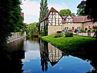 The moated castle of Veltheim